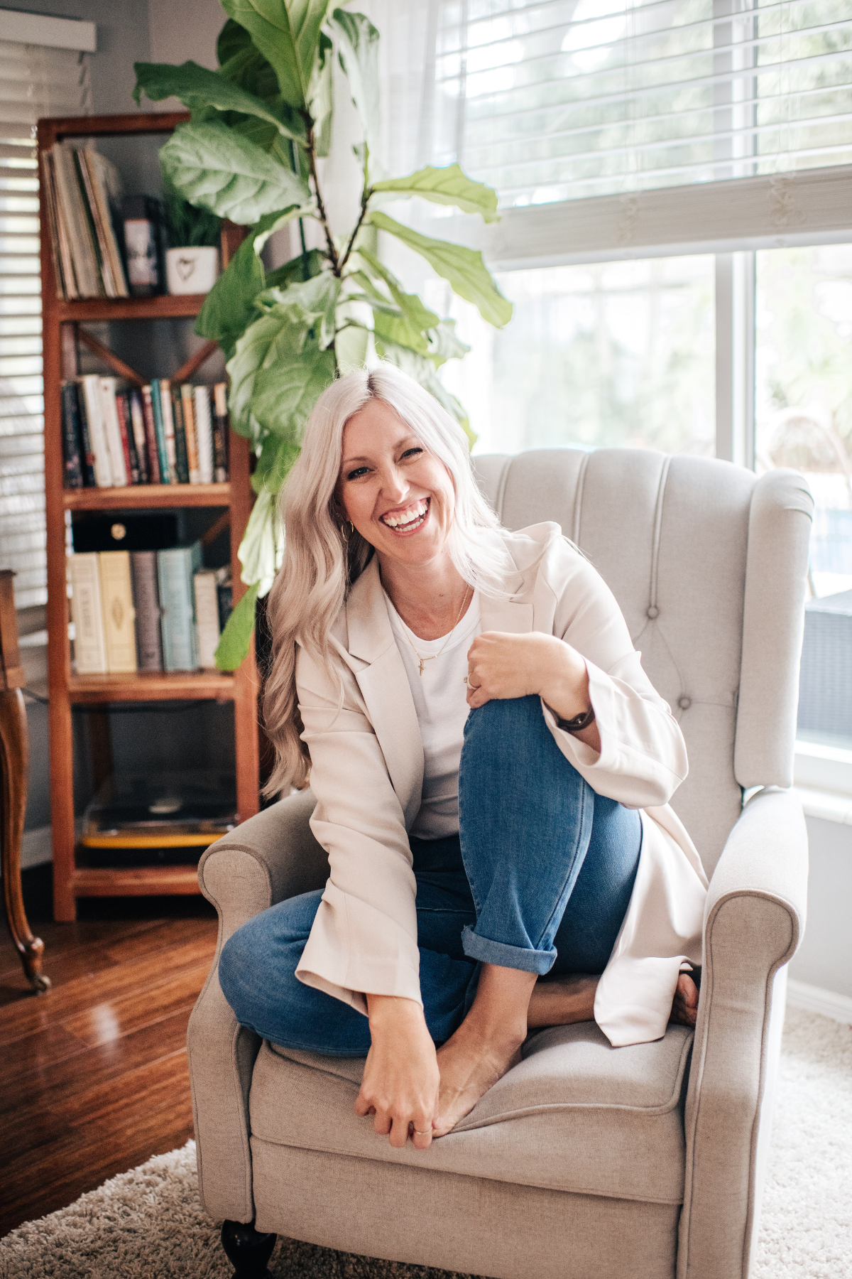 Rest for the Weary Mama: Words of Hope and Encouragement for the Worn-Out Mom
